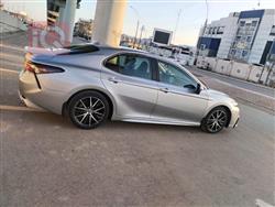 تۆیۆتا کامری